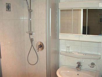 Hotel Garni Almenrausch Und Edelweiss 3*