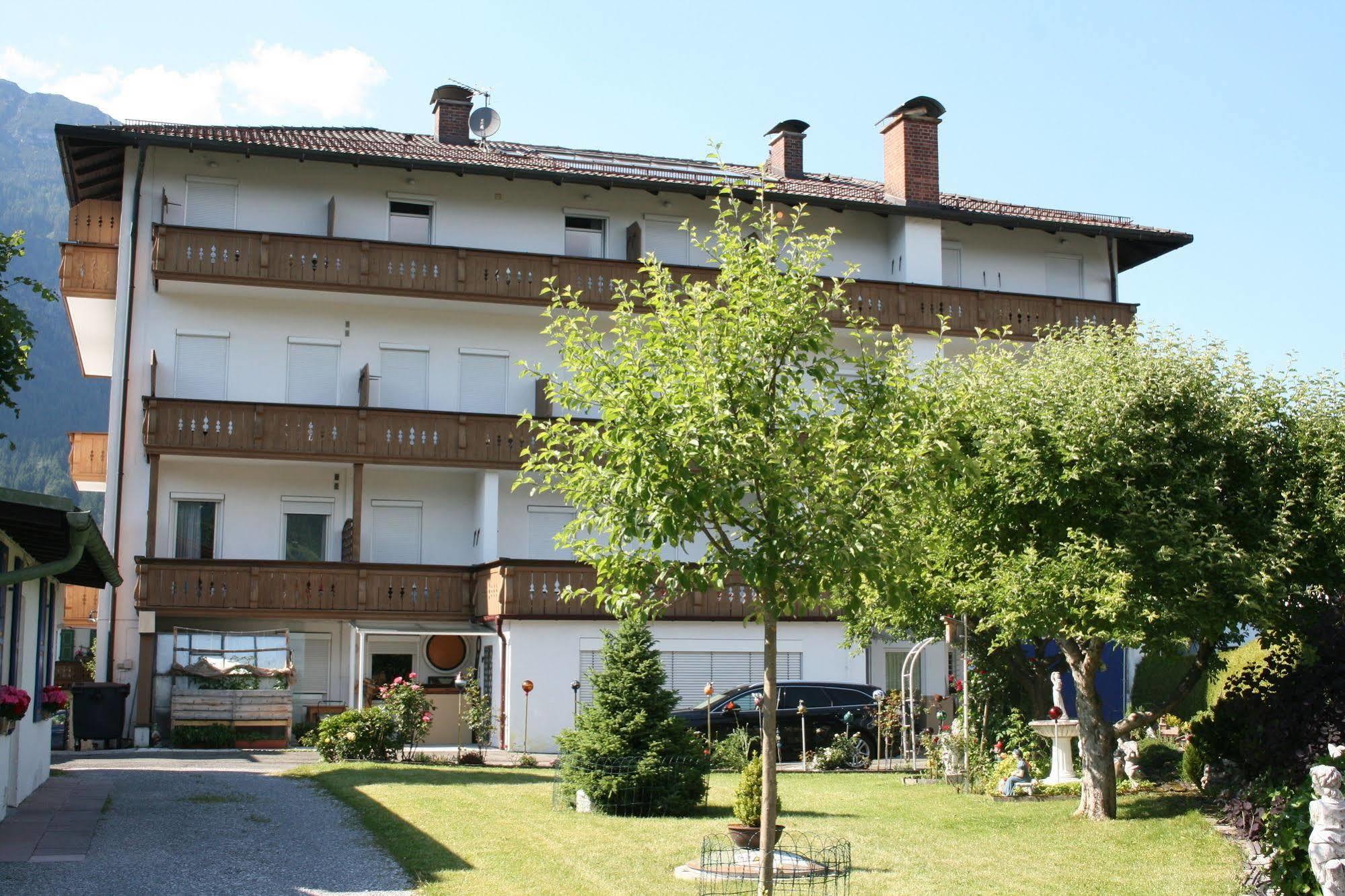 Garni Almenrausch Und Edelweiss Hotel