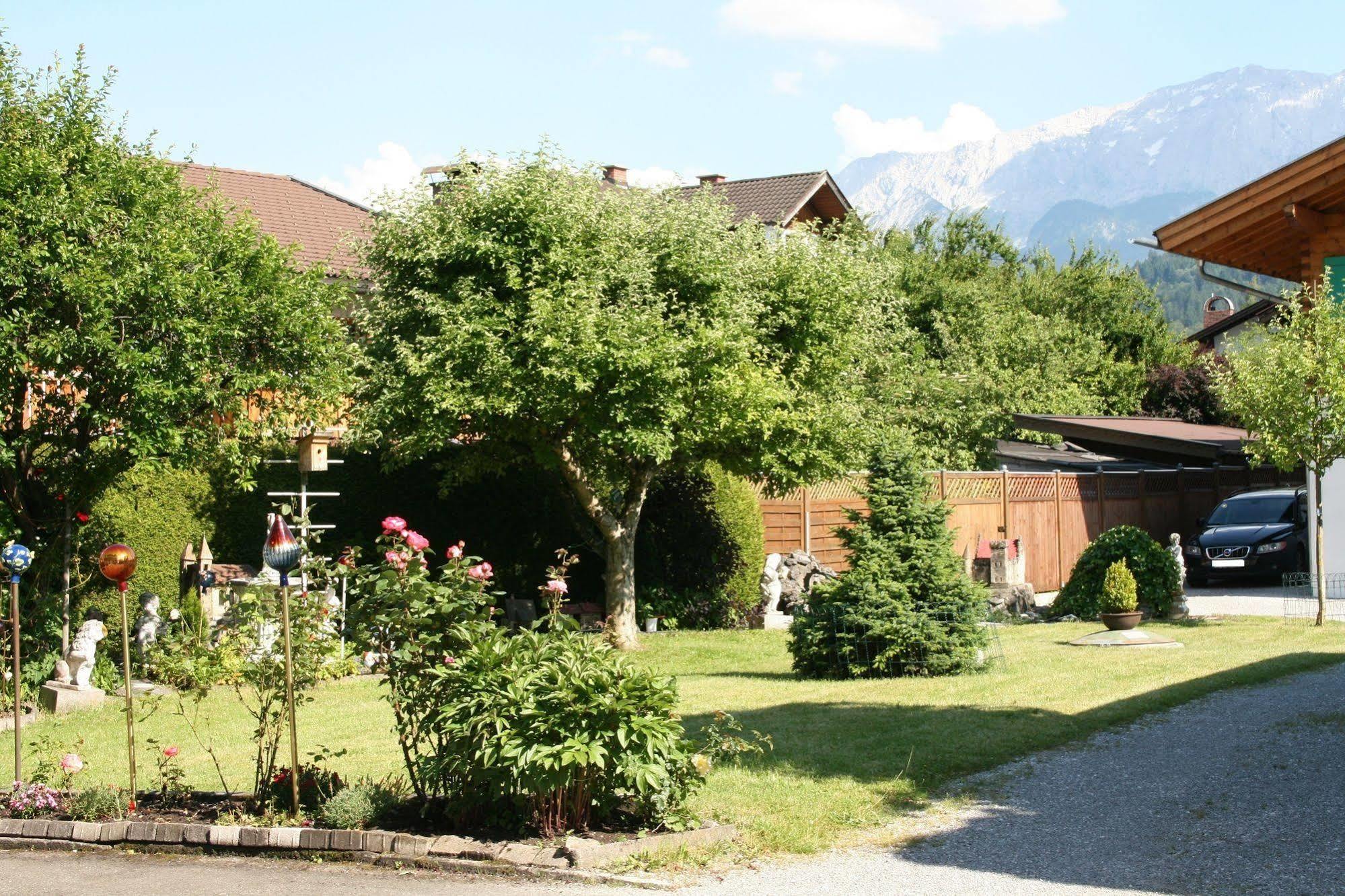 Garni Almenrausch Und Edelweiss 3*