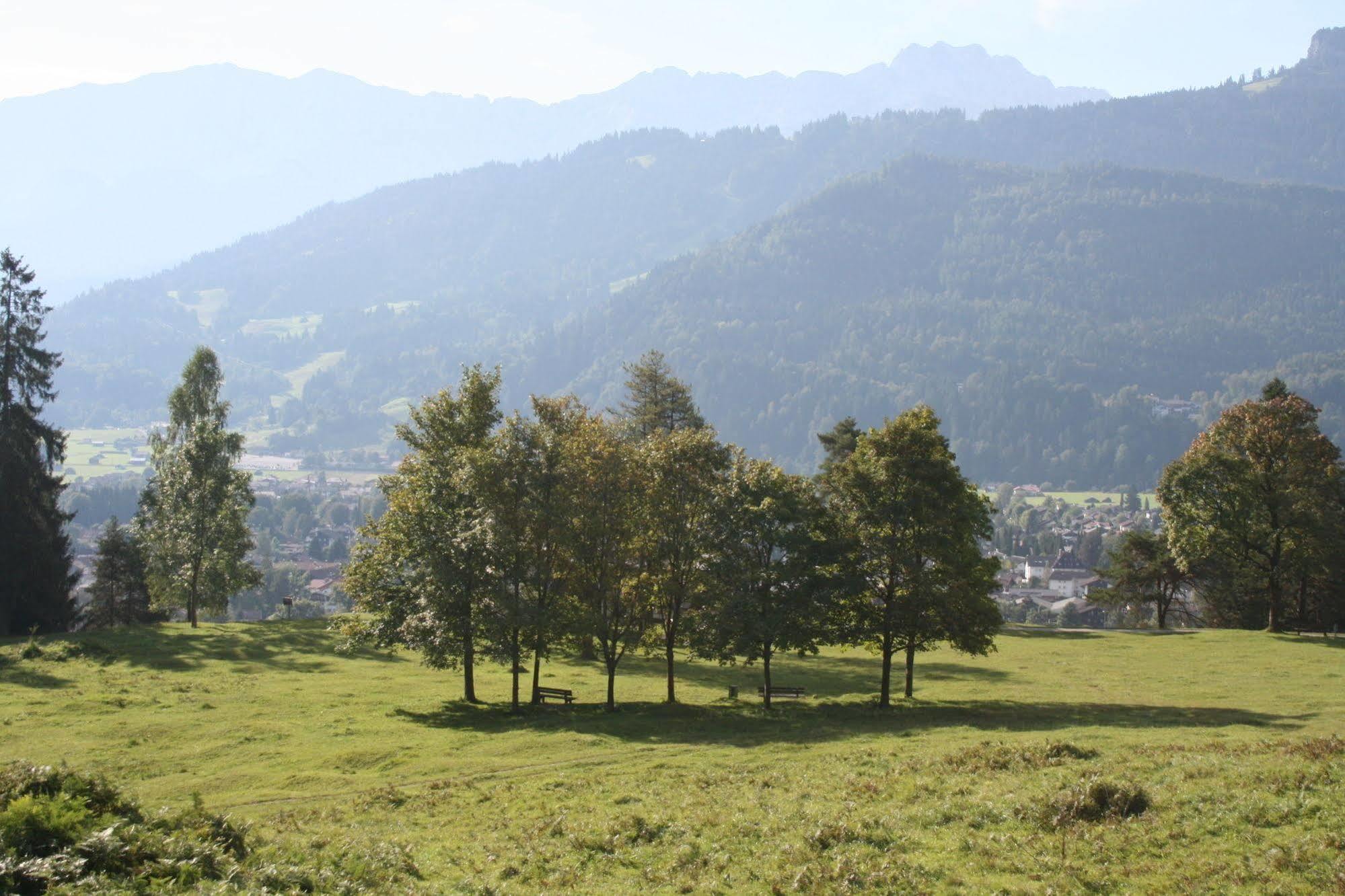 Hotel Garni Almenrausch Und Edelweiss Garmisch-Partenkirchen